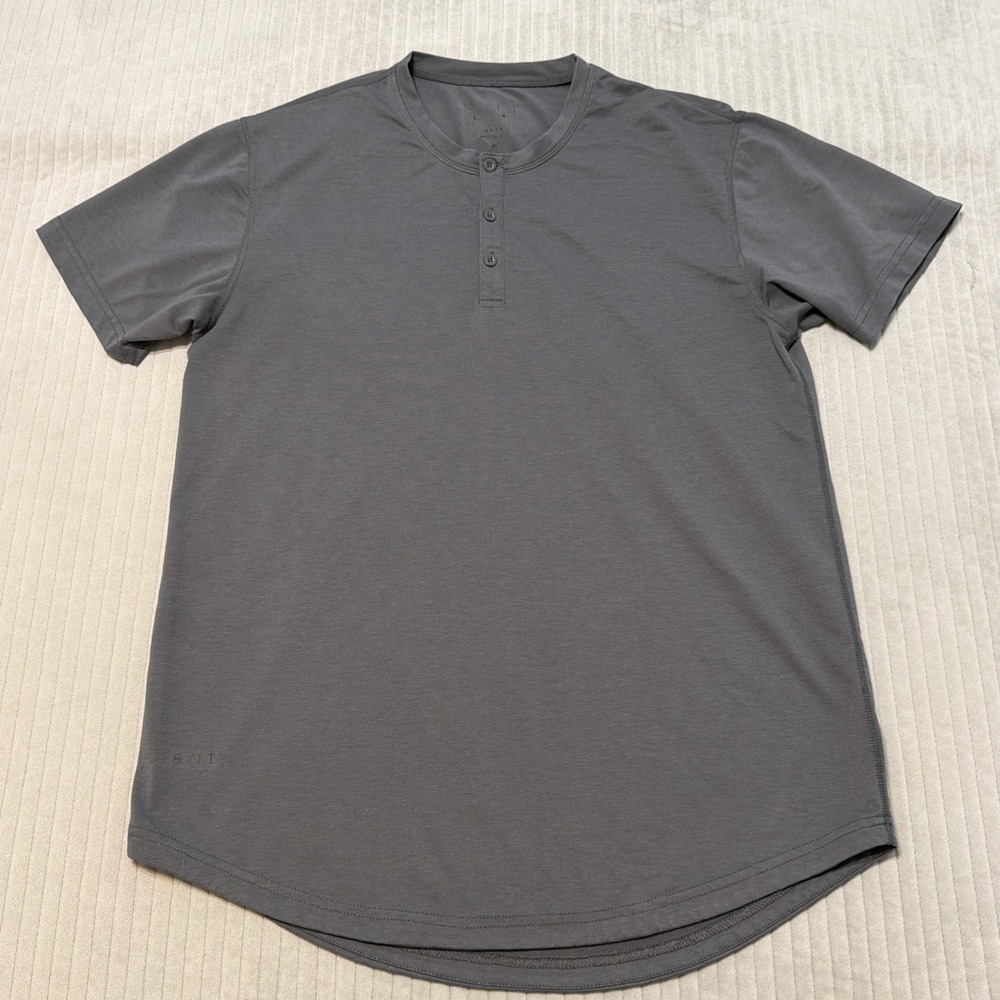 Bylt Basics Mens Medium Gray Henley Short Sleeve Curved Hem Shirt